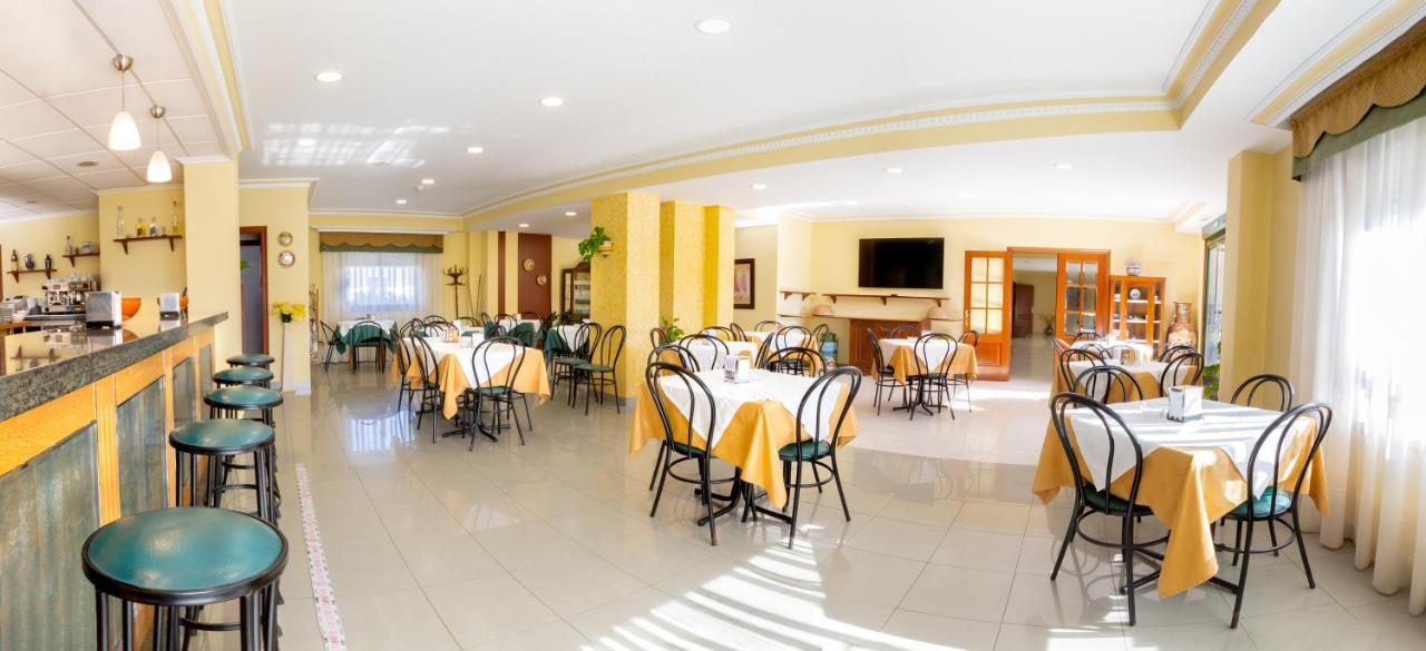 Hotel Veiganova Sanxenxo Bagian luar foto