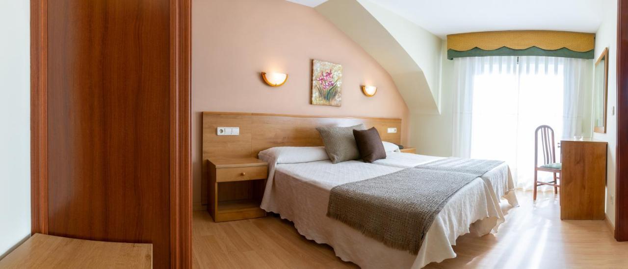 Hotel Veiganova Sanxenxo Bagian luar foto