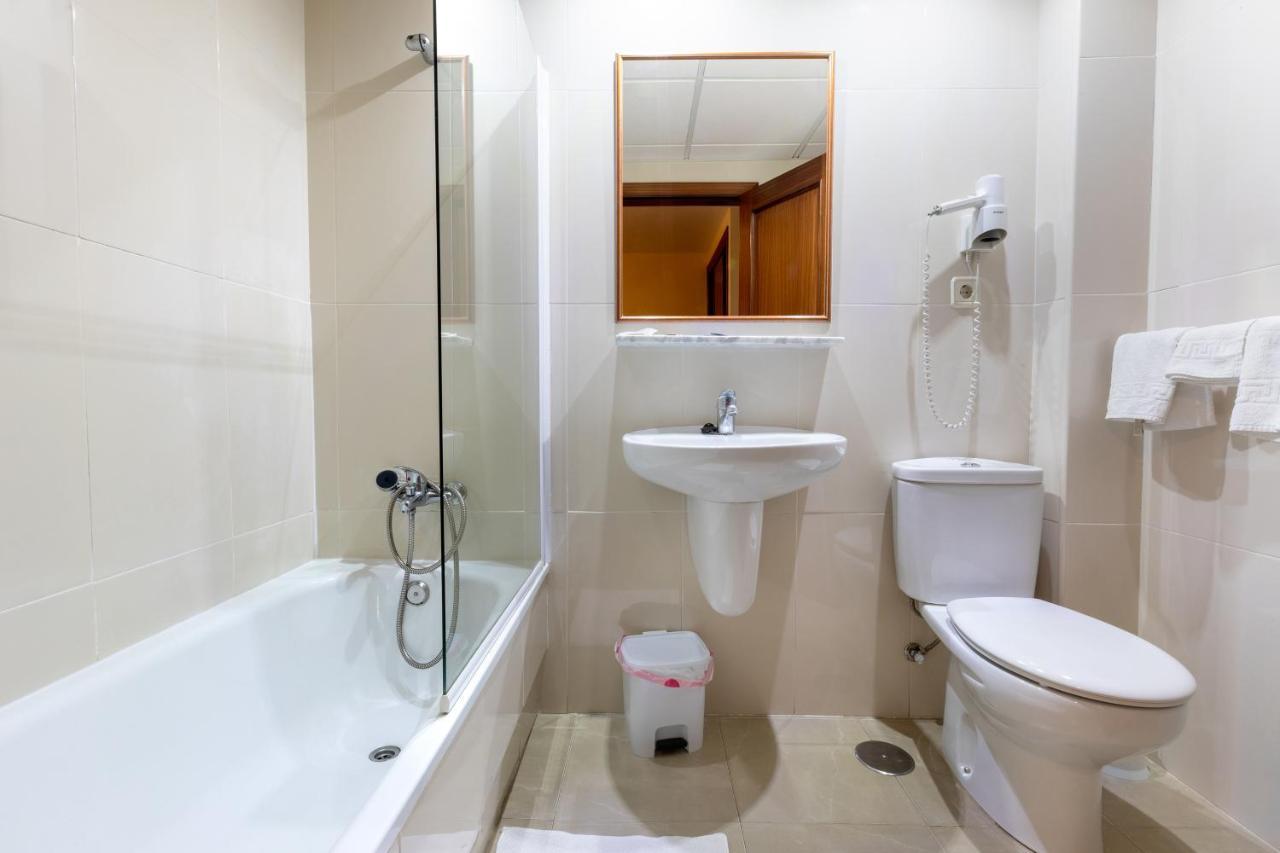 Hotel Veiganova Sanxenxo Bagian luar foto