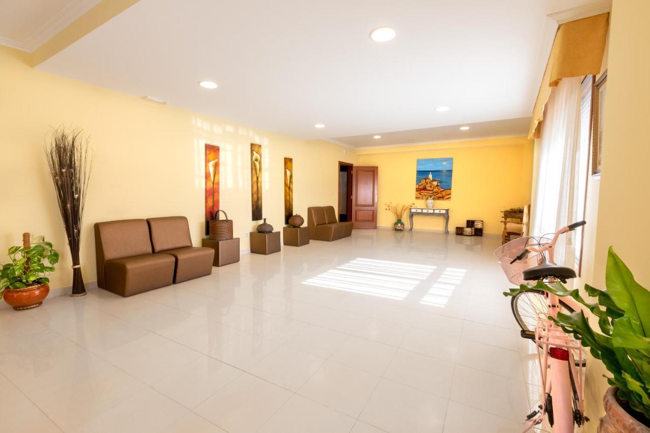 Hotel Veiganova Sanxenxo Bagian luar foto